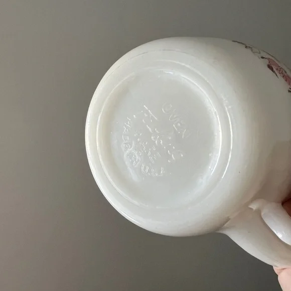 Vintage Fire King Oven Ware Pink Fleurette Creamer - Picture 4 of 12